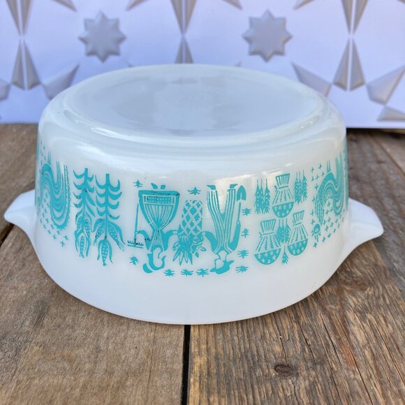 Pyrex Turquoise Butterprint 472 casserole with lid - Picture 12 of 12